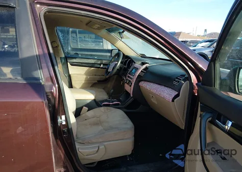 2011 Kia Sorento Lx V6 z USA, uszkodzony, nr VIN 5XYKTDA22BG078252